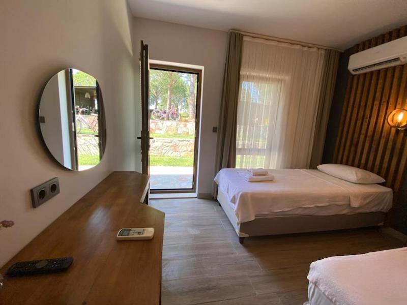 Elyada Otel Ve Bag Evi 8 Yas Ustu Tenedos Buitenkant foto